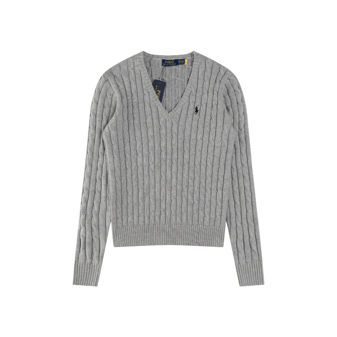 P210 #R90 RALPH LAUREN Thirteen colors of Ralph Lauren classic small label embroidery V-neck pullover cable cardigan sweater women's top, high-density LOGO embroidery on the chest, original customization of tag accessories. Made of pure cotton yarn, pure cotton is skin-friendly and comfortable, small label war horse embroidered twist button V-neck sweater🐎High quality, follow the blogger to learn how to wear it! Let’s buy a Ralph Lauren cable sweater. It’s a super hard-to-find series after it became popular. It’s hard to find one on the official website. It’s simple and practical to wear, with a lazy and loose feel. The thickened fabric has more texture, feels soft and delicate, and has a loose fit. Whether worn alone or layered, you can wear different styles of fashion with just one piece!   Size： Sleeve length: 60/61/62/63